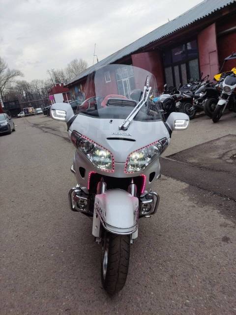 Honda GL 1800. 1 800. ., ,  