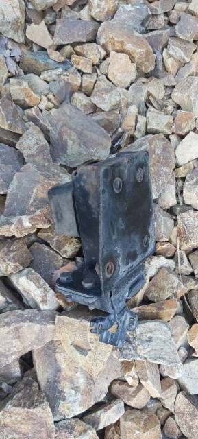 Купить Замок на калитку запасного колеса Toyota Hilux Surf KZN185 во ...