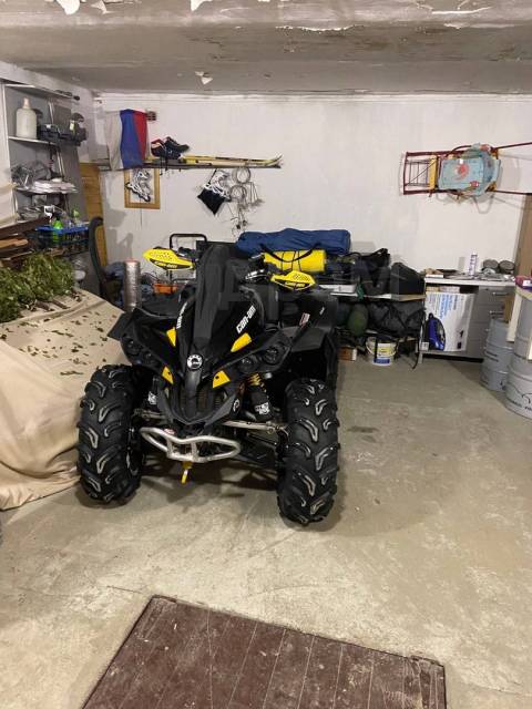 BRP Can-Am Renegade 800 XXC. ,  \,   