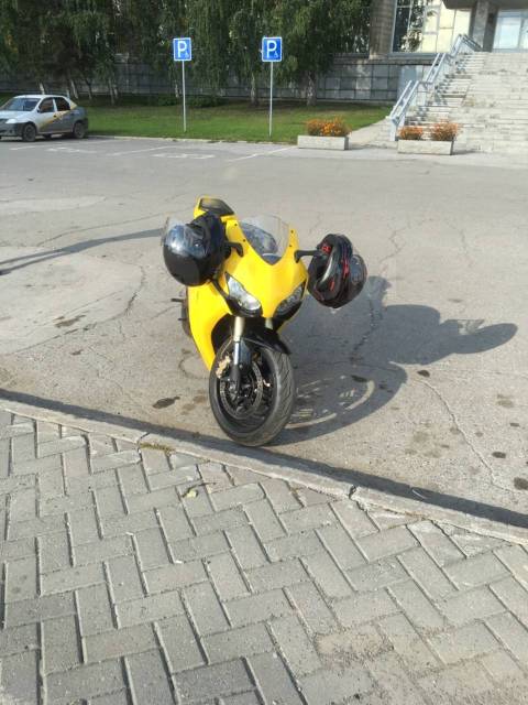 Honda CBR 1000RR Fireblade. 1 000. ., , ,   