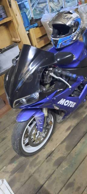 Yamaha R1. 1 000. ., , ,   