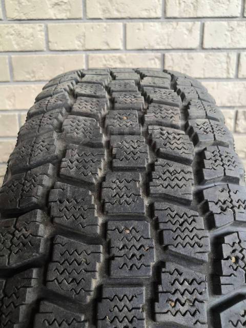 Falken Espia MV02, 215/70R15