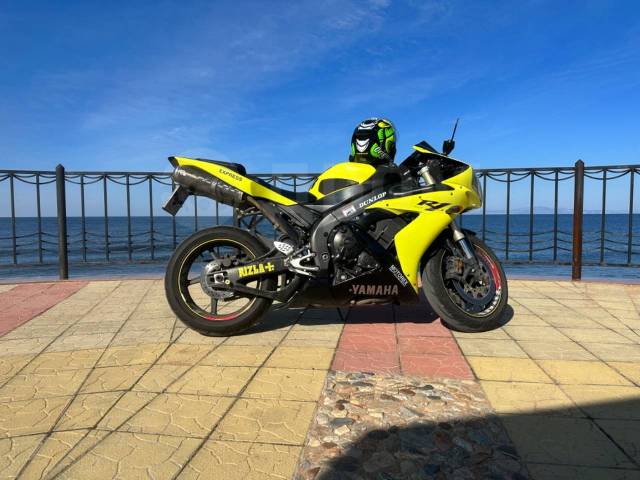 Yamaha YZF-R1. 1 000. ., , ,   