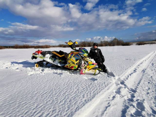 BRP Ski-Doo Summit. ,  ,   