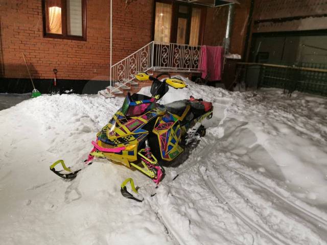 BRP Ski-Doo Summit. ,  ,   