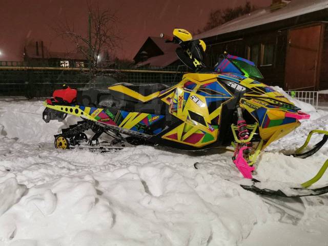 BRP Ski-Doo Summit. ,  ,   