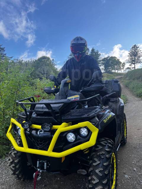 BRP Can-Am Outlander Max 1000R XT-P. ,  \,   