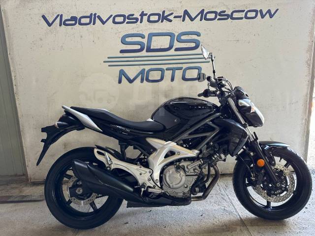 Suzuki SFV 650 Gladius