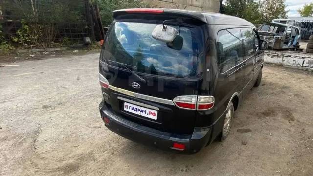 Hyundai starex 2000 2004. Подстаканник Hyundai Starex a1.