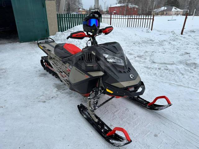 BRP Ski-Doo Summit. ,  ,   