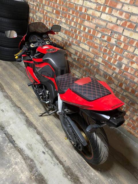 Honda CBR 1000RR Fireblade. 1 000. ., , ,   