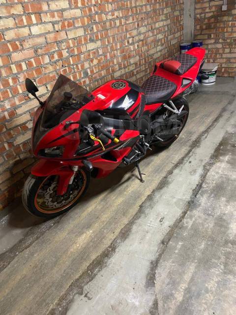 Honda CBR 1000RR Fireblade. 1 000. ., , ,   