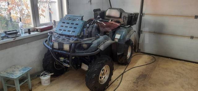 Yamaha Grizzly 660. ,  \,   