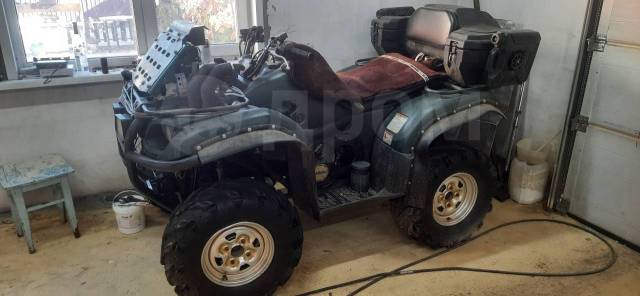 Yamaha Grizzly 660. ,  \,   