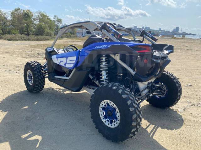 BRP Can-Am Maverick X RS Turbo RR. ,  \,   