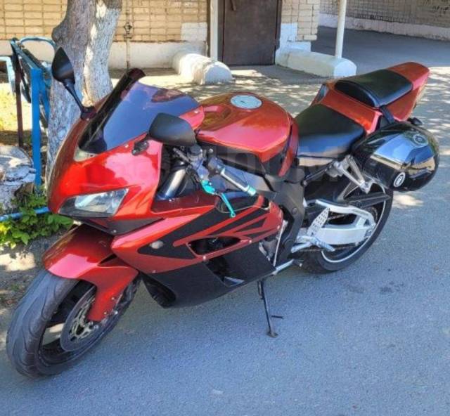 Honda CBR 1000RR Fireblade. 998. .,  