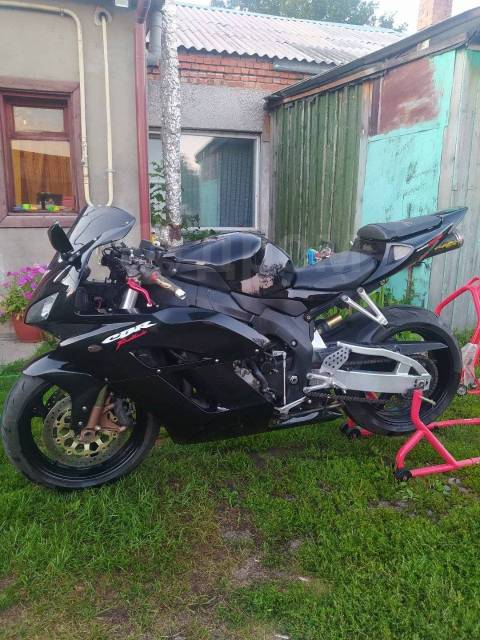 Honda CBR 1000RR Fireblade. 1 000. ., , ,   