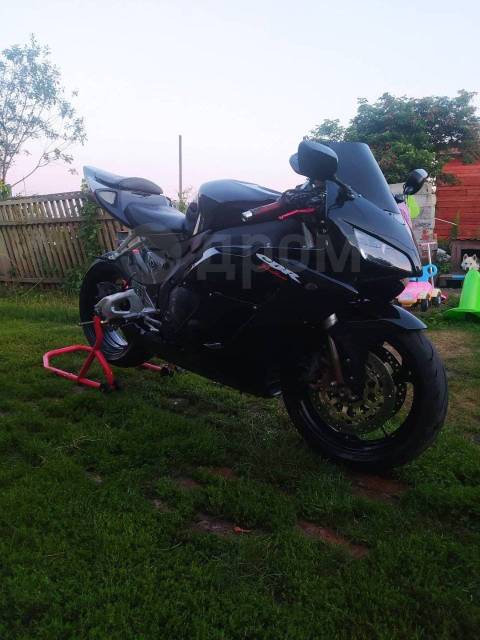 Honda CBR 1000RR Fireblade. 1 000. ., , ,   