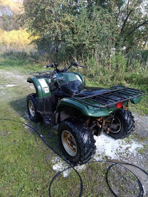 Yamaha Grizzly 660. ,  \,   