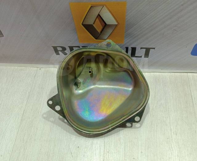 Купить Крышка пятой передачи поддон коробки передач Renault Logan 2 ...