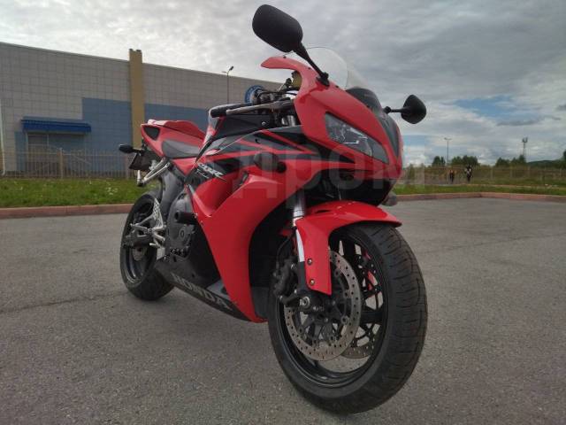 Honda CBR 1000RR Fireblade. 1 000. ., , ,   