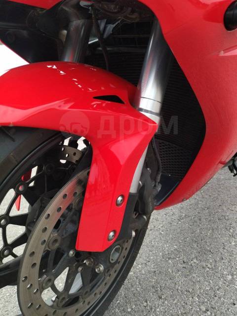 Honda CBR 1000RR Fireblade. 1 000. ., , ,   