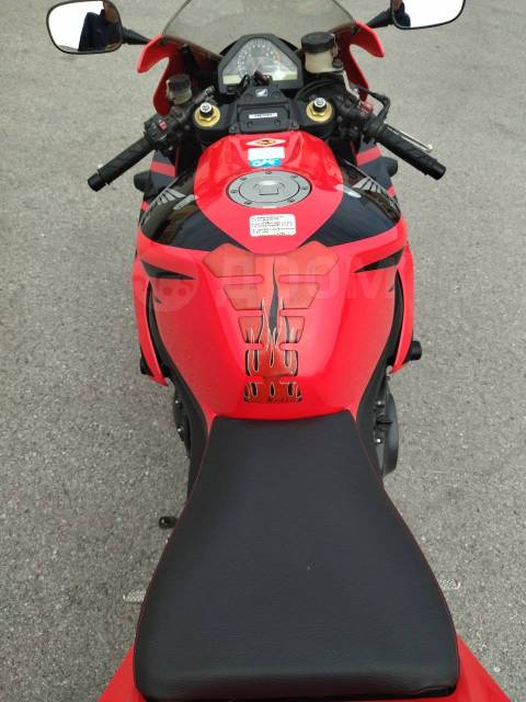 Honda CBR 1000RR Fireblade. 1 000. ., , ,   