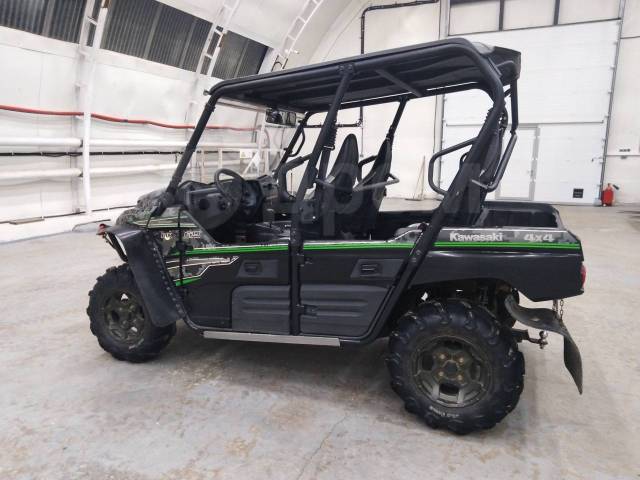 Kawasaki Teryx4 750 4x4. ,  \,   