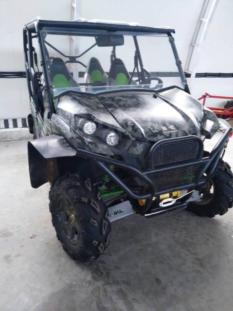 Kawasaki Teryx4 750 4x4. ,  \,   