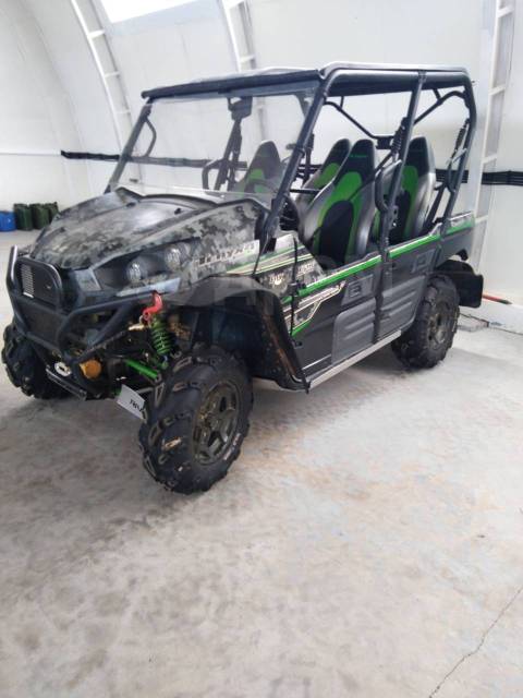 Kawasaki Teryx4 750 4x4. ,  \,   