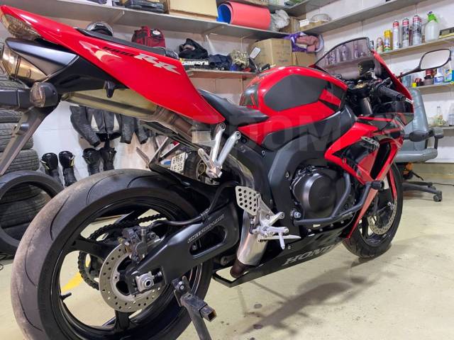 Honda CBR 1000RR Fireblade. 998. ., , ,   