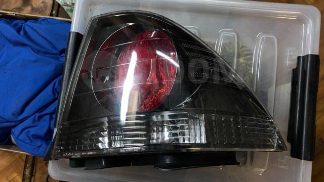 Задний правый фонарь Темный Хром Toyota Altezza Lexus IS200 IS300