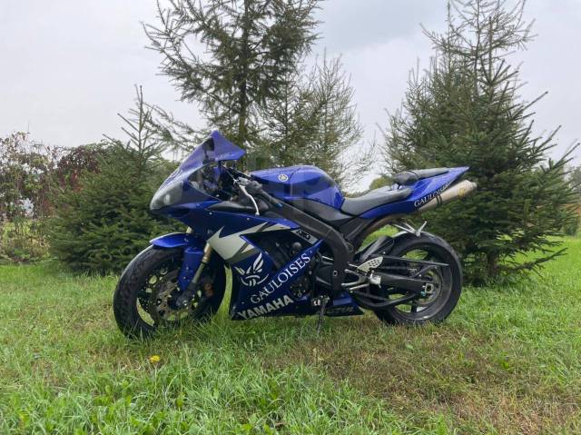 Yamaha R1. 1 000. ., ,   