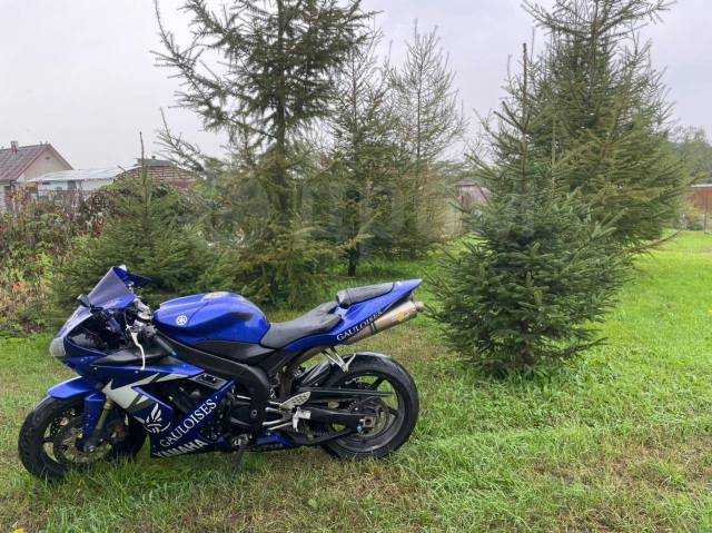 Yamaha R1. 1 000. ., ,   