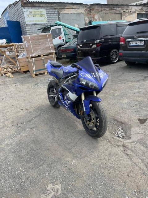 Yamaha R1. 1 000. ., ,   