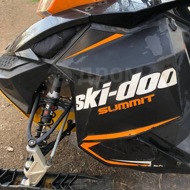 BRP Ski-Doo Summit. ,  ,   