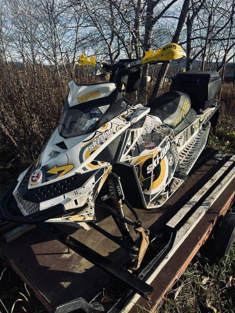 BRP Ski-Doo Summit Freeride. ,  ,   