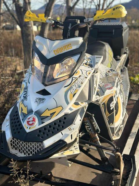 BRP Ski-Doo Summit Freeride. ,  ,   