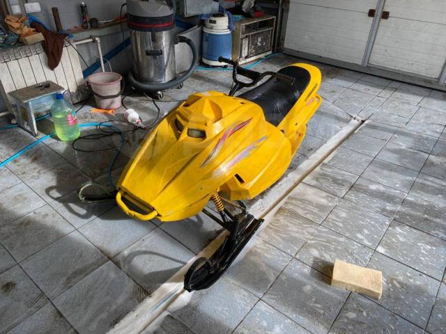 BRP Ski-Doo Mini Z. ,  ,   