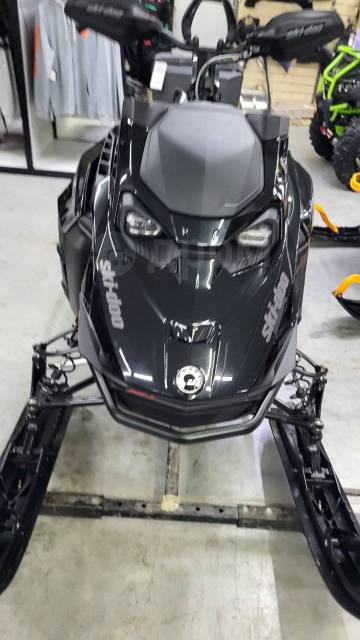 BRP Ski-Doo Summit X with Expert Package. ,  ,   