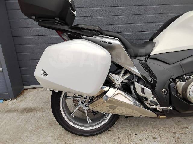 Honda VFR 1200F. 1 200. ., , ,   