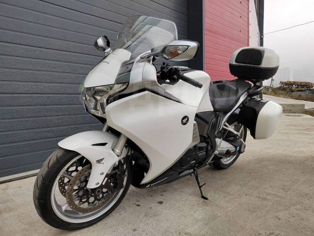 Honda VFR 1200F. 1 200. ., , ,   