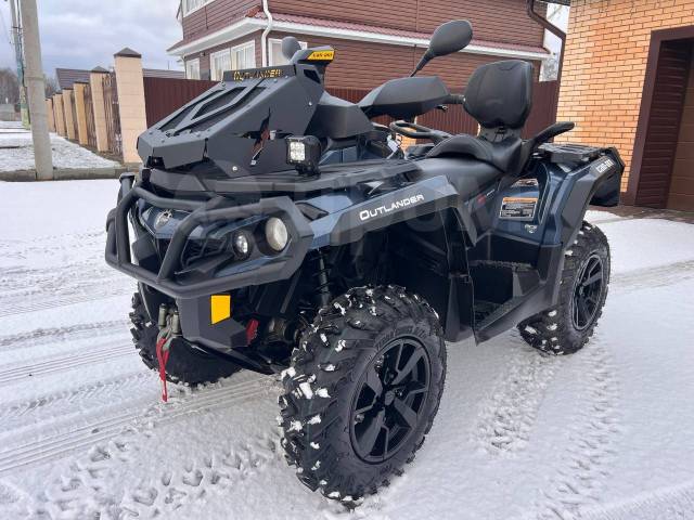 BRP Can-Am Outlander Max 1000R Limited. ,  \,   