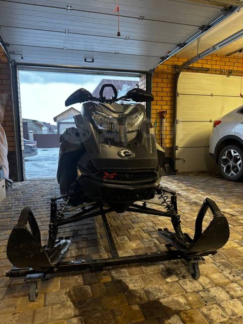 BRP Ski-Doo Summit X with Expert Package. ,  ,   