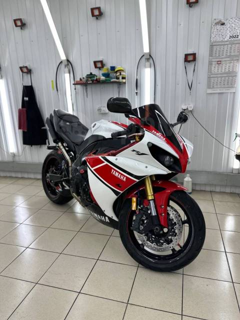 Yamaha R1. 1 000. ., , ,   