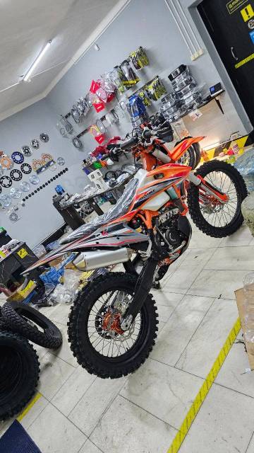 Regulmoto Crosstrec 300. 300. ., , ,   