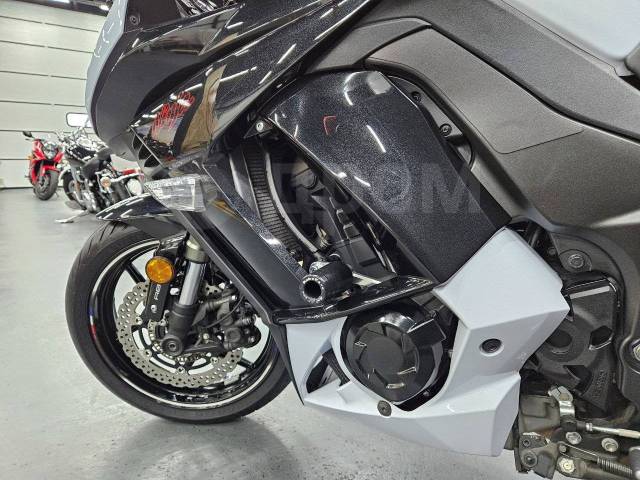 Kawasaki Ninja 1000. 1 043. ., , ,   