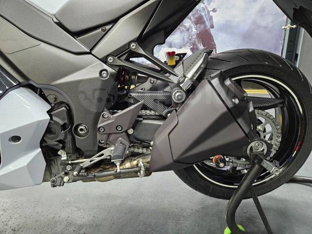 Kawasaki Ninja 1000. 1 043. ., , ,   