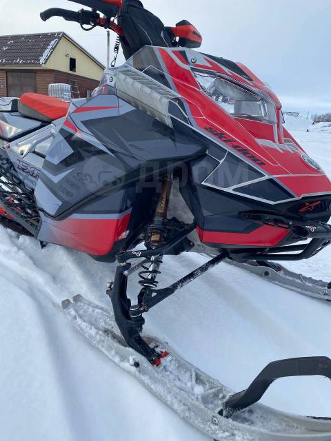 BRP Ski-Doo Summit X with Expert Package. ,  ,   