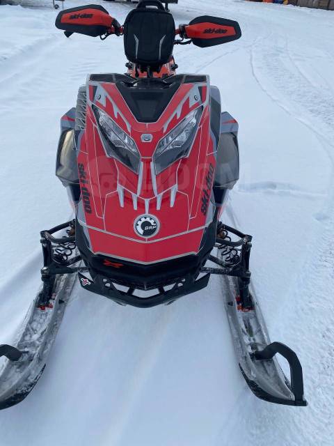 BRP Ski-Doo Summit X with Expert Package. ,  ,   